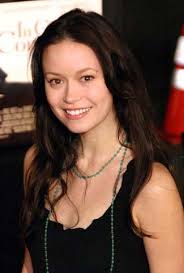 <img:http://images.google.com.au/images?q=tbn:U5KVmcrcBLAJ:www.iesb.net/movies2/Summer%2520Glau-IGC04.JPG>